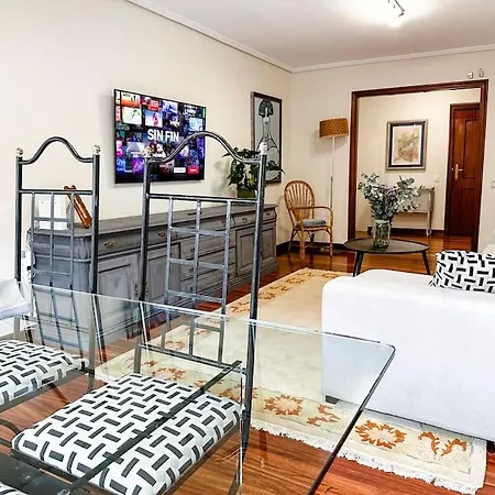 Piso Valdecilla Con Garaje Apartment