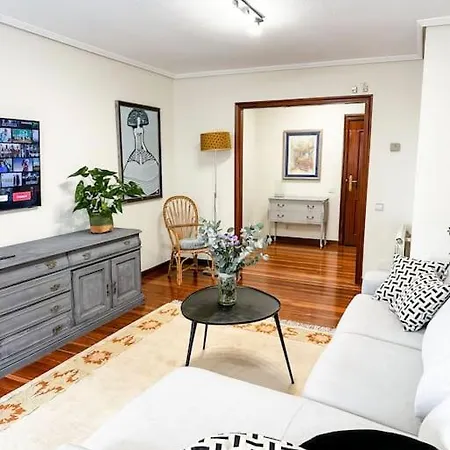 Piso Valdecilla Con Garaje Apartment Santander